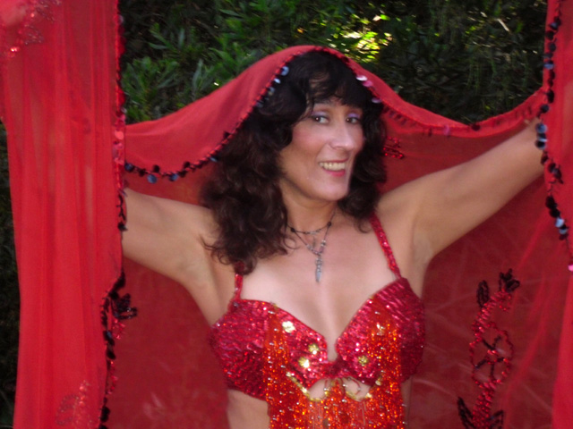 Sacramento Belly Dance Teacher/Performer, Daleela